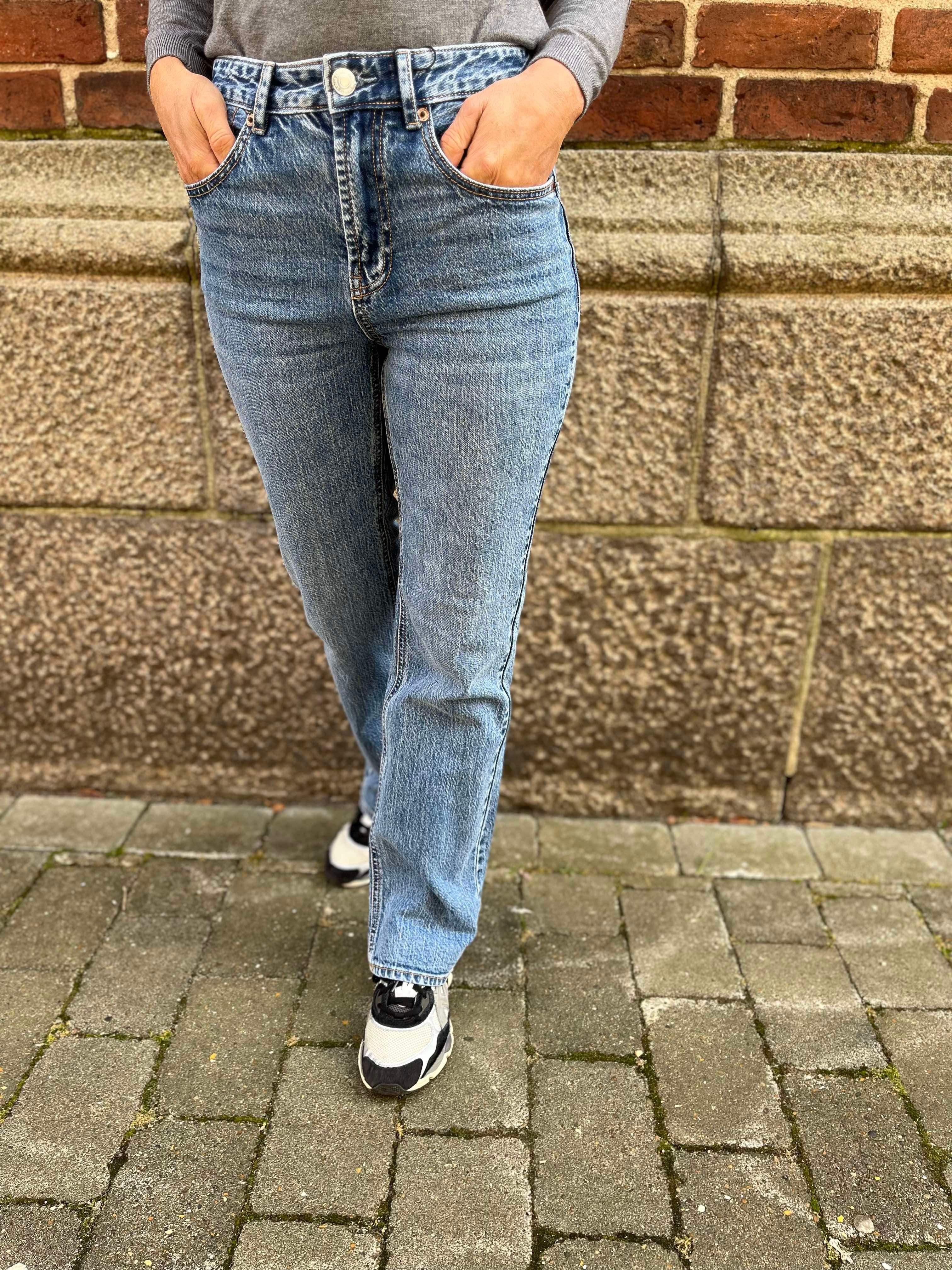 VMTESSA HR STRAIGHT Jeans - Medium Blue Denim